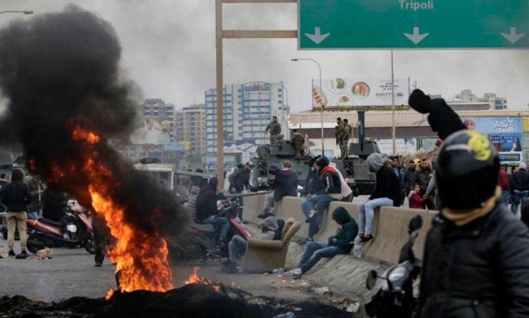 protests-in-tripoli.jpg