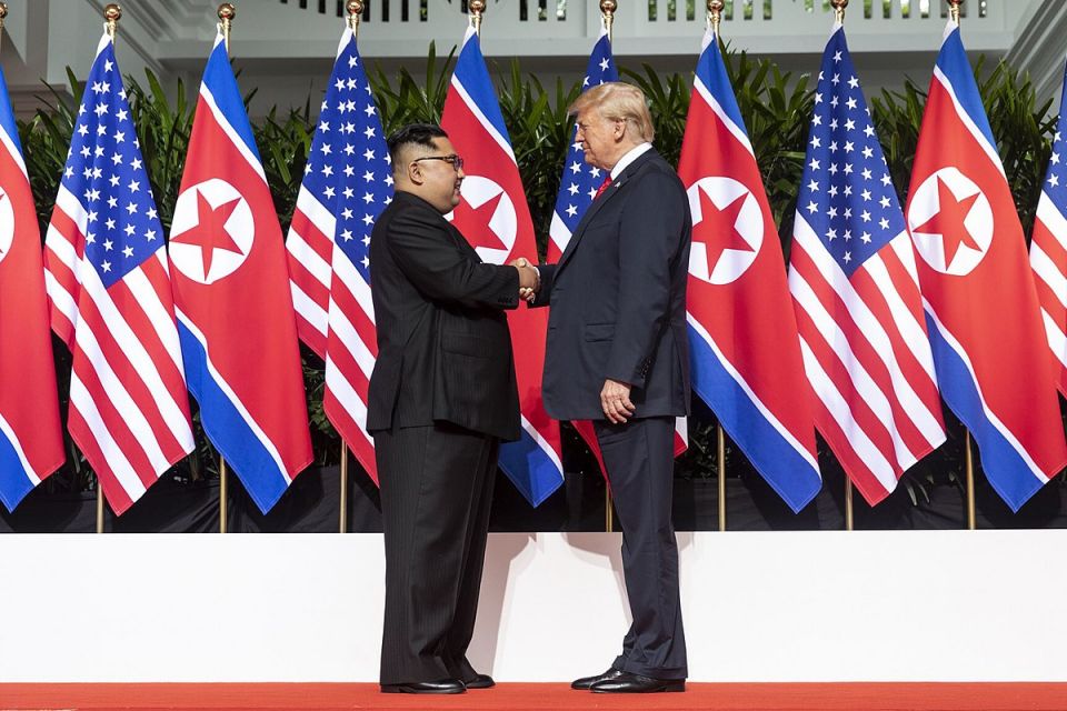 1200px-Kim_and_Trump_shaking_hands_at_the_red_carpet_during_the_DPRKUSA_Singapore_Summit.jpg