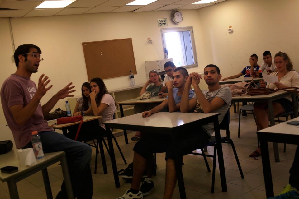 Israeli-schools.jpg