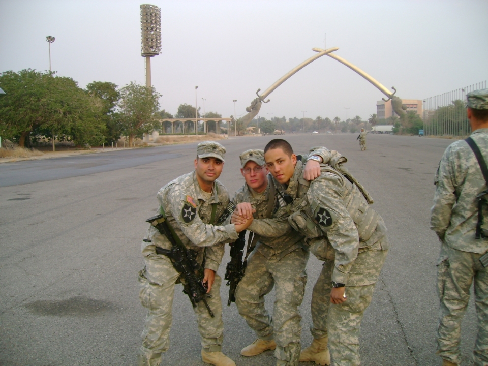 C-52_Soldiers_in_Green_Zone_Baghdad_Iraq_Dec_13_2006.jpg
