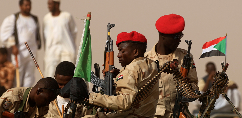 الجيش السوداني يدفع بتعزيزات عسكرية جديدة إلى الحدود الإثيوبية