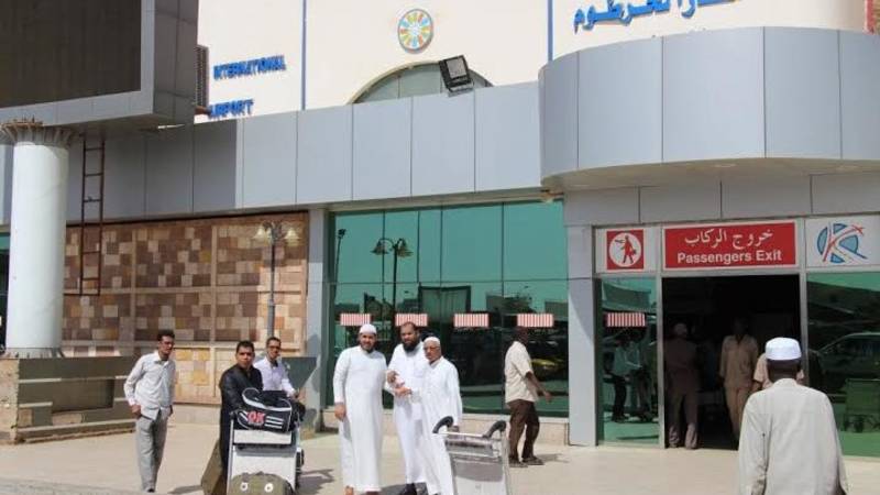 السودان يعلق الرحلات الجوية من وإلى مطار الخرطوم