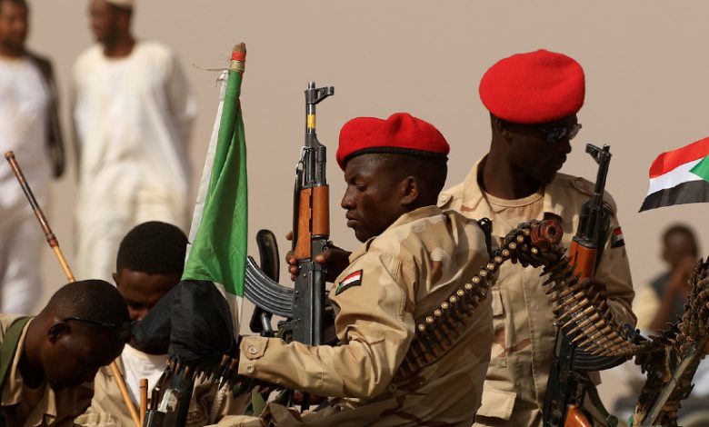 الجيش السوداني يدفع بتعزيزات عسكرية جديدة إلى الحدود الإثيوبية