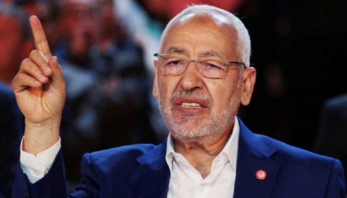 الرئيس التونسي يقيل رئيس البرلمان "المجمد" راشد الغنوشي
