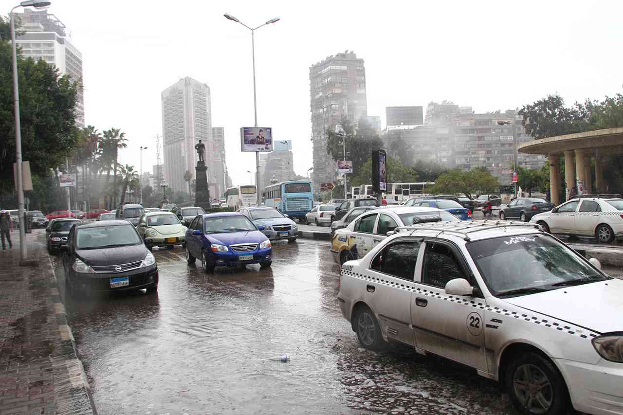الأرصاد المصرية تحذر من تساقط للأمطار في مناطق متفرقة