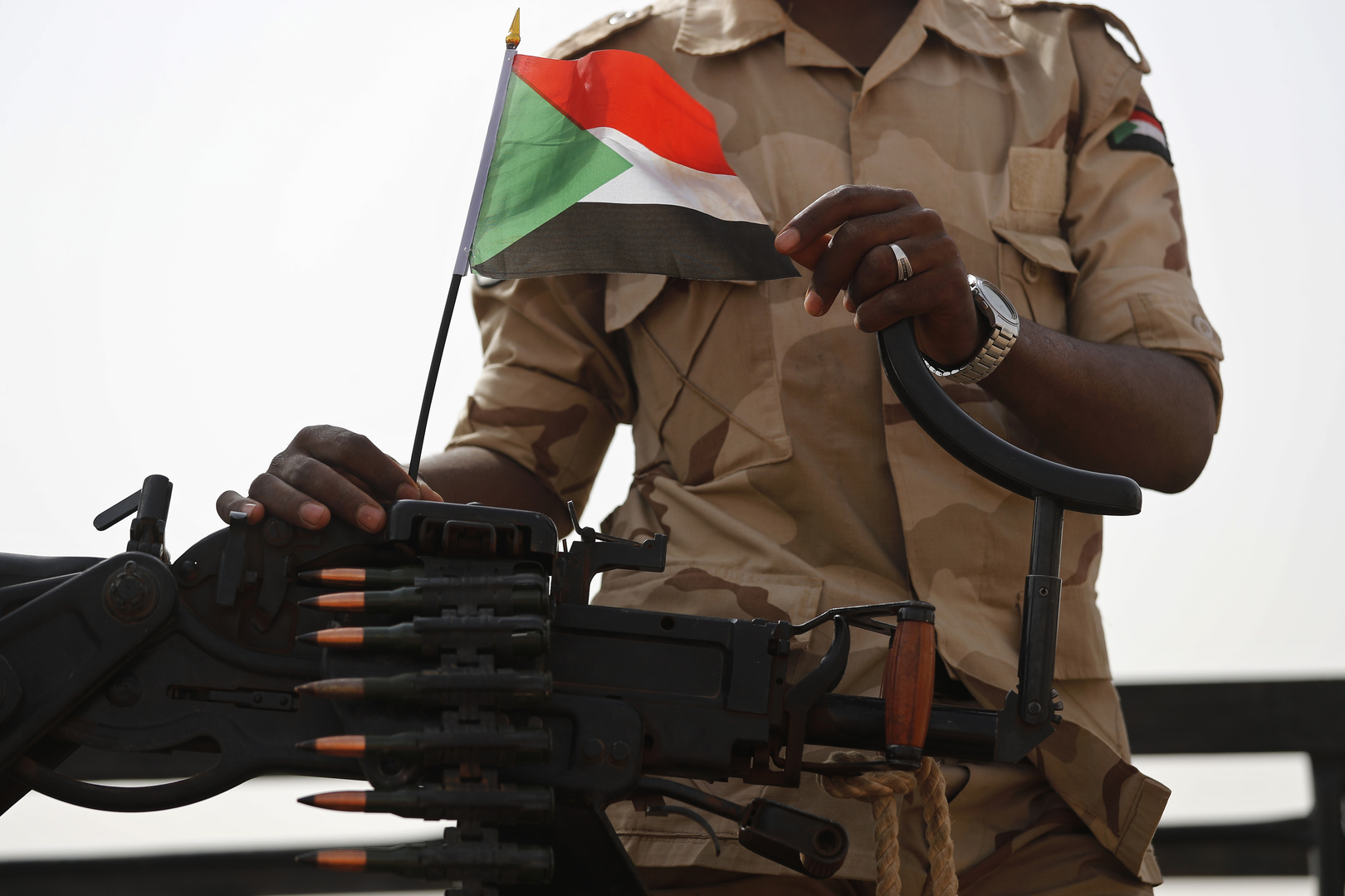 الجيش السوداني يحل مجالس إدارات الشركات الحكومية