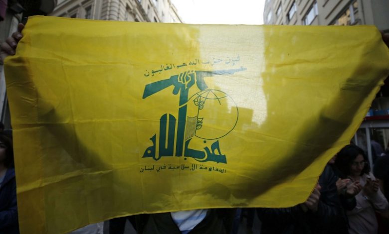 بينهم شقيق نائب سابق.. توقف 8 كويتيين بتهمة تمويل "حزب الله"