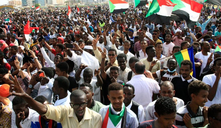 لوقف التدخلات الأجنبية.. أحزاب سودانية تعلن عن تشكيل تحالف "قوى الحراك الوطني"