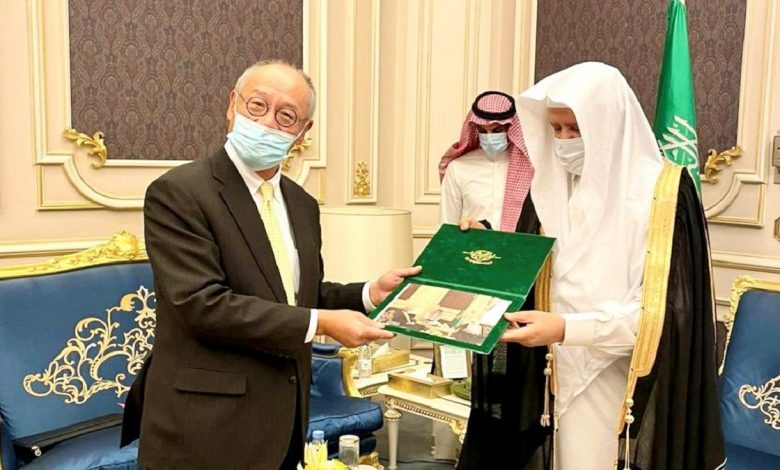 "غير مسلم".. السفير الياباني في السعودية يكشف سبب لجوئه إلى القرآن الكريم
