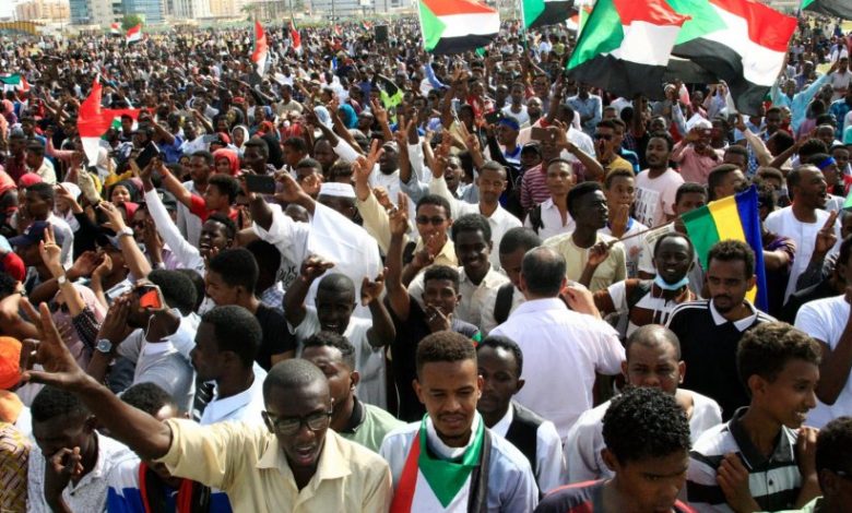 لوقف التدخلات الأجنبية.. أحزاب سودانية تعلن عن تشكيل تحالف "قوى الحراك الوطني"